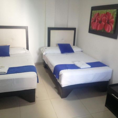 Hotel Azulejo Del Llano Yopal Esterno foto