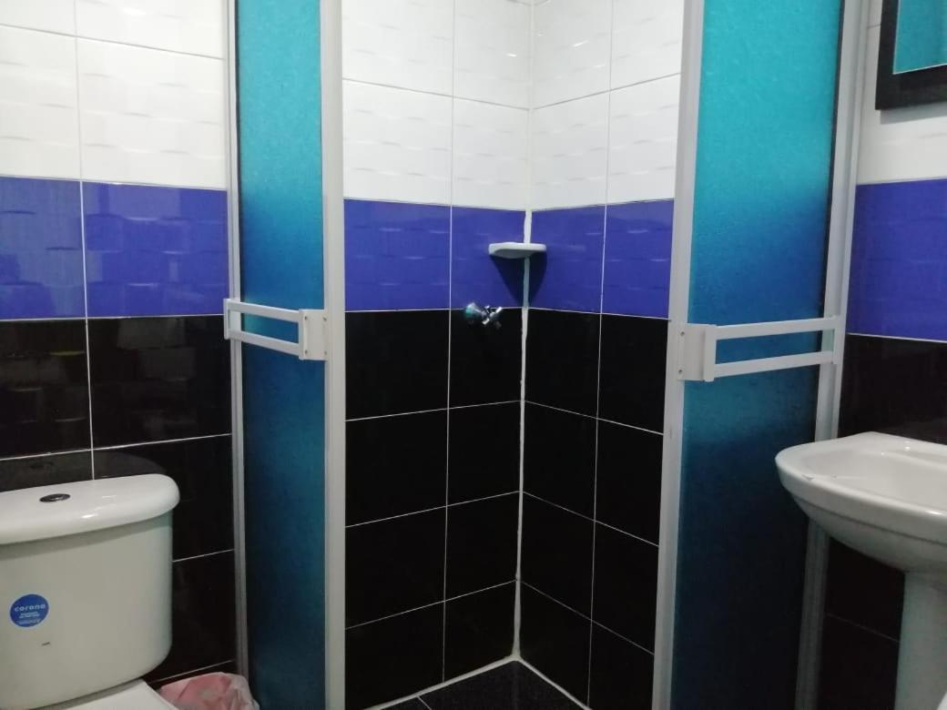 Hotel Azulejo Del Llano Yopal Esterno foto