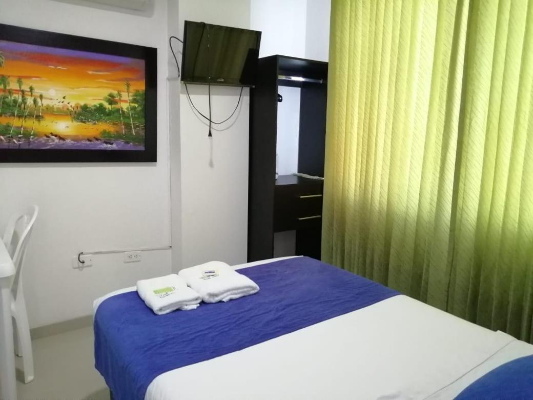 Hotel Azulejo Del Llano Yopal Esterno foto